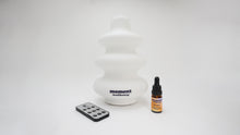 Load image into Gallery viewer, moment wellbeing hub™ with remote control + 1 essential oil blend